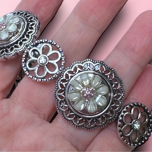 FLORAL ENAMEL COATED GEMS CHARM STRETCH BRACELET CUSTOMIZEABLE brand-new - Picture 2 of 7